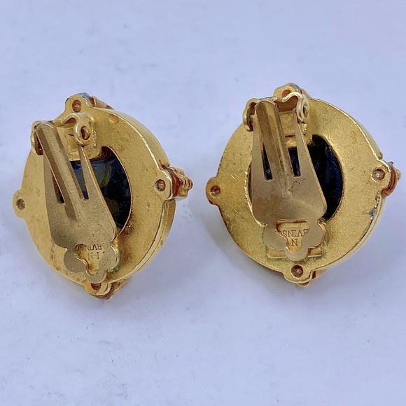 Vintage LINDA LEVINSON Gold And Black Domed Clip Earrings - Picture 3 of 4